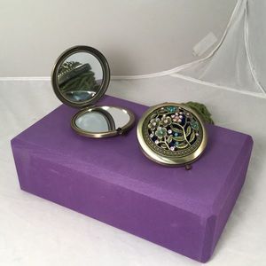 Jeweled Compacts NWOT